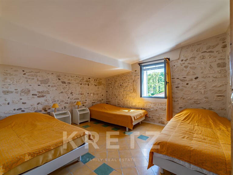 House Bellegarde - 5 bedrooms - 277m²