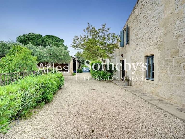 House Bellegarde - 6 bedrooms - 478m²