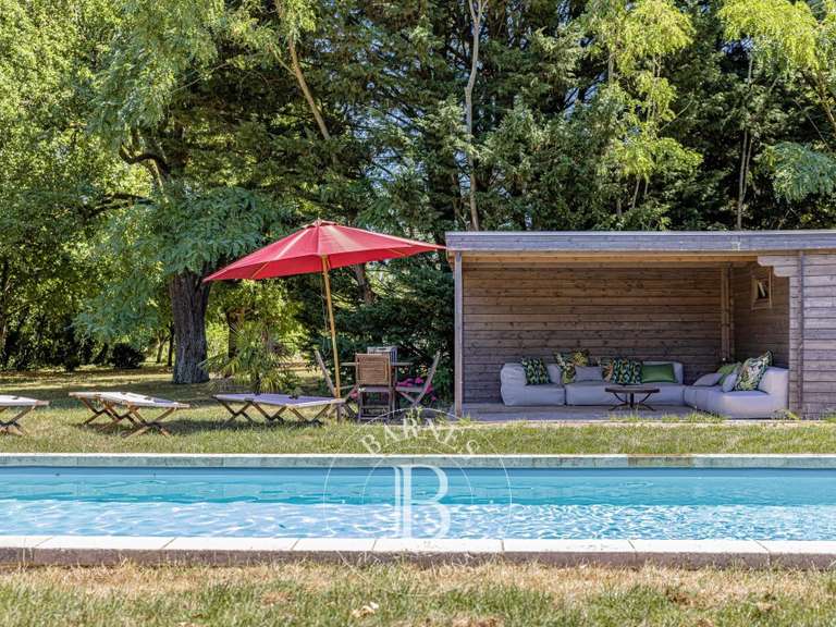 House Bellegarde - 3 bedrooms - 255m²