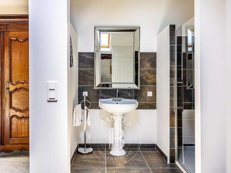House Bellegarde - 3 bedrooms - 255m²