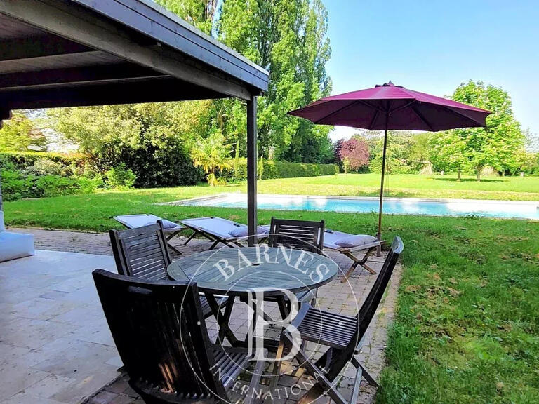 Maison Bellegarde - 3 chambres - 255m²