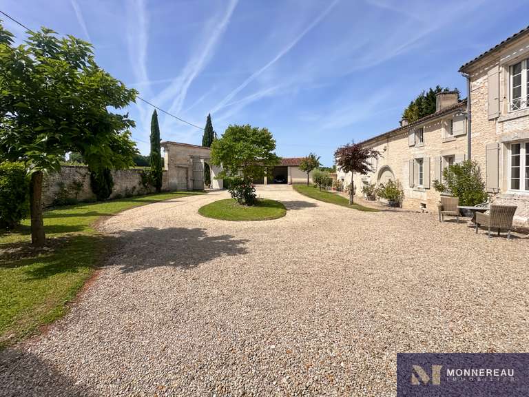 Maison Bellevigne - 4 chambres - 193m²