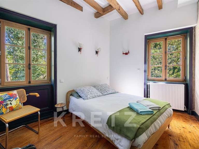 Castle Belleville - 10 bedrooms - 632m²