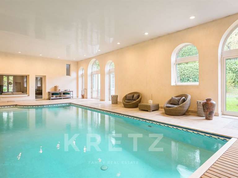 Castle Belleville-en-Beaujolais - 7 bedrooms - 1000m²