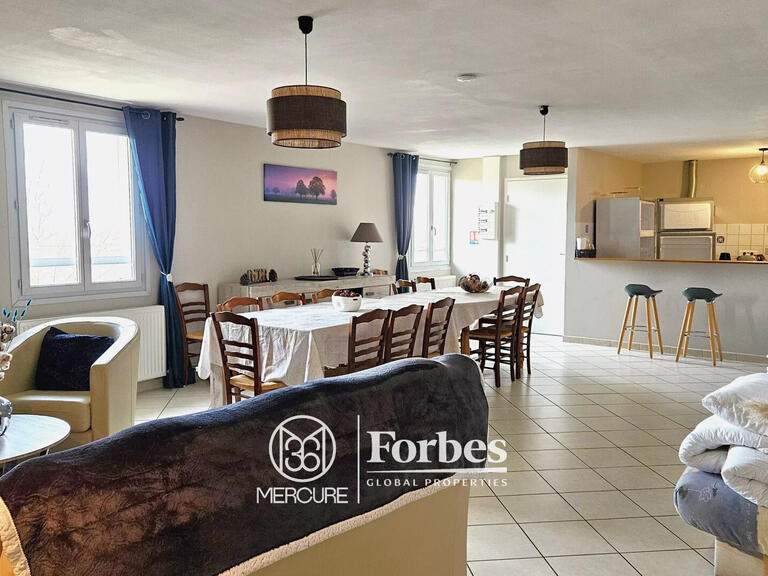 Propriété Belleville-en-Beaujolais - 16 chambres - 1300m²