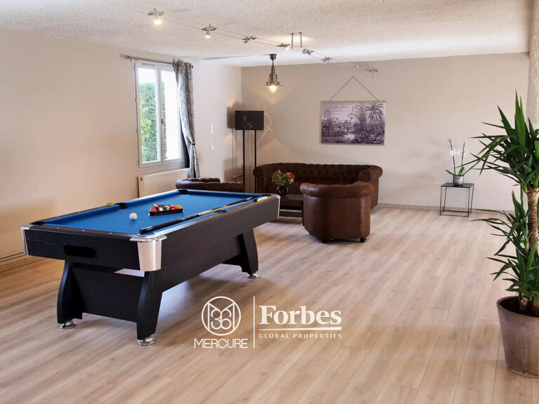 Propriété Belleville-en-Beaujolais - 16 chambres - 1300m²