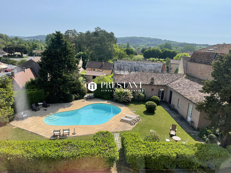Château Belvès - 9 chambres - 685m²