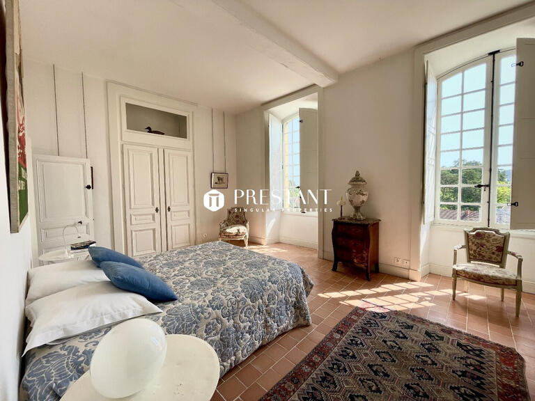 Château Belvès - 9 chambres - 685m²