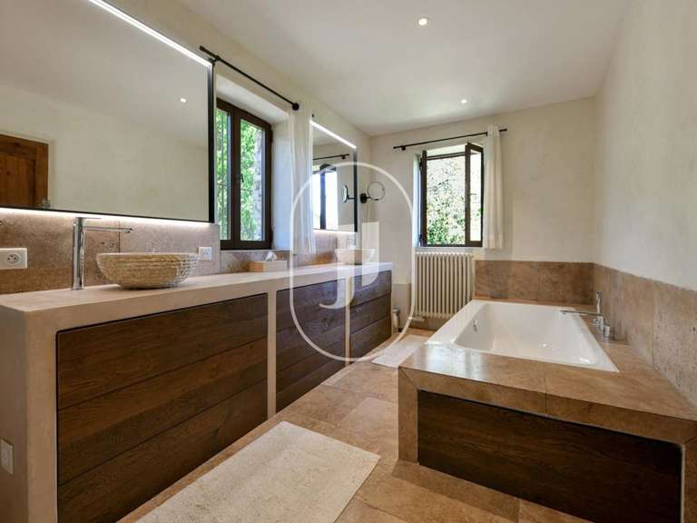 Maison Belvézet - 8 chambres - 556m²
