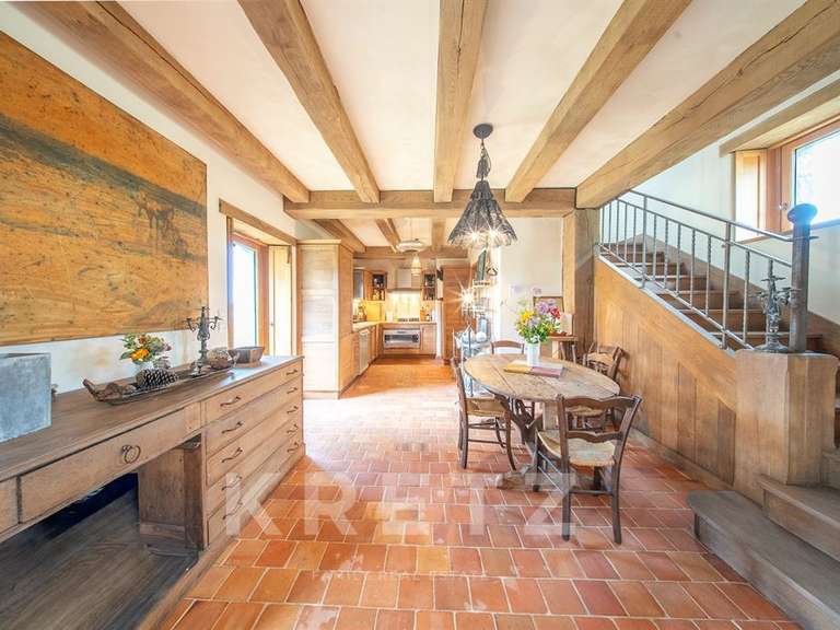 Propriété Belz - 6 chambres - 58620m²