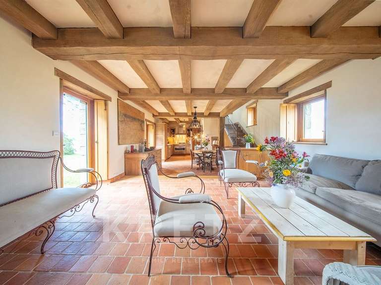 Propriété Belz - 6 chambres - 58620m²