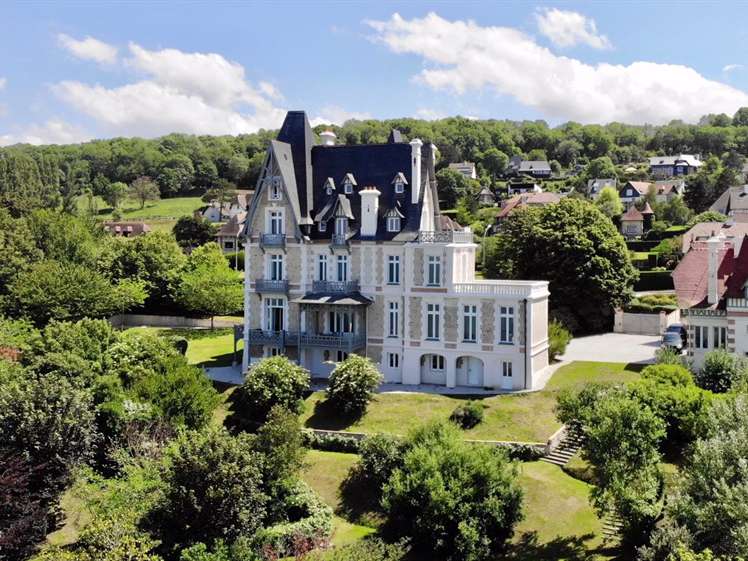 House with Sea view Benerville-sur-Mer - 9 bedrooms - 700m²