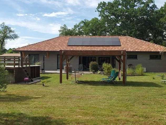 Maison Bénesse-Maremne - 5 chambres - 238m²