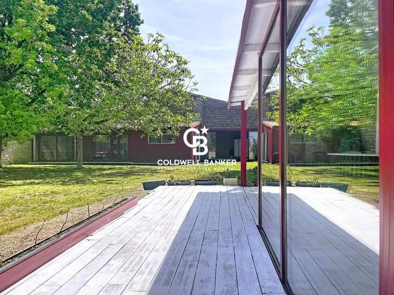 Maison Benon - 3 chambres - 198m²