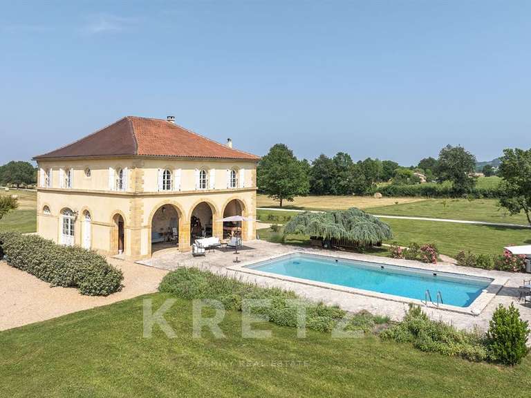 Appartement Bergerac - 2 chambres - 266m²