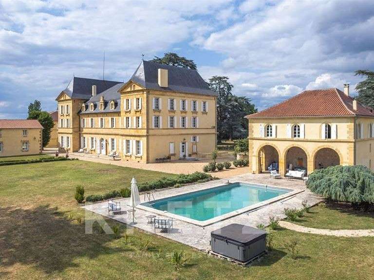Appartement Bergerac - 2 chambres - 266m²