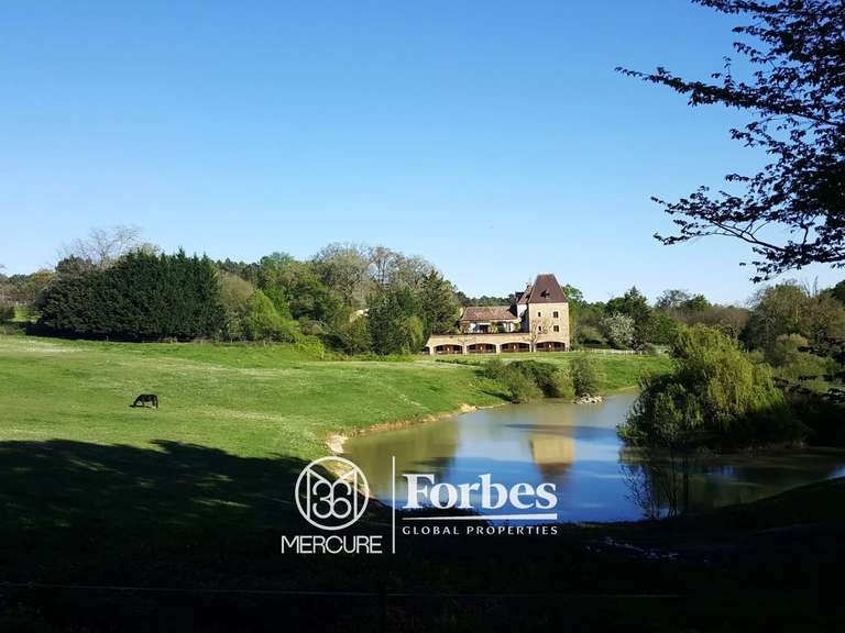 Château Bergerac - 44 chambres - 1500m²