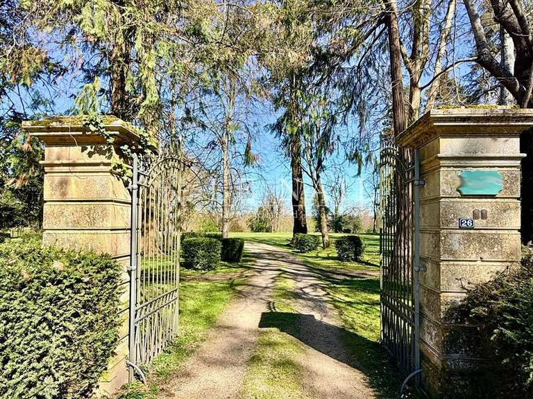 Castle Bergerac - 11 bedrooms - 700m²