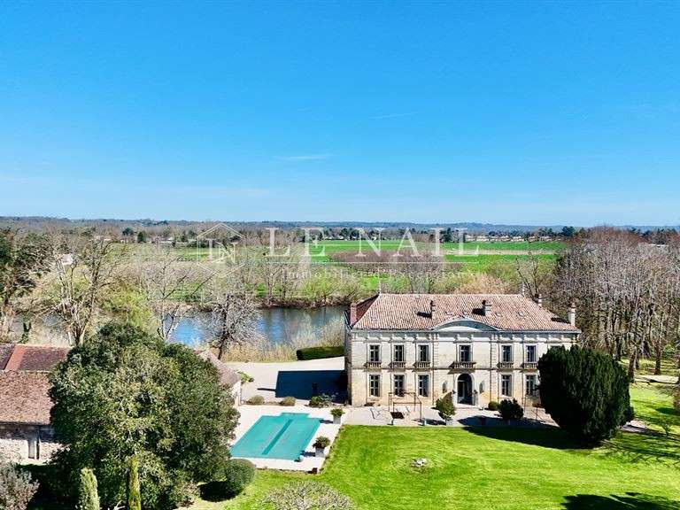 Castle Bergerac - 11 bedrooms - 700m²