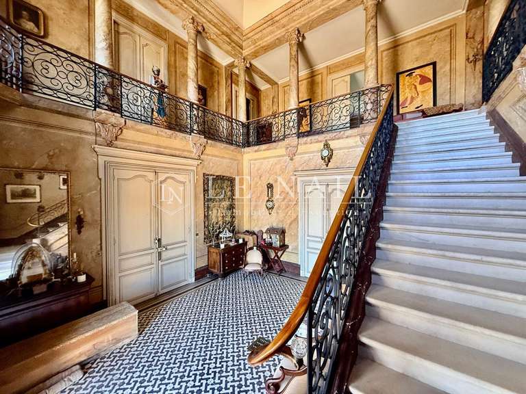 Castle Bergerac - 11 bedrooms - 700m²