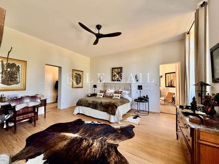 Castle Bergerac - 11 bedrooms - 700m²