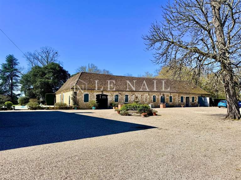 Château Bergerac - 11 chambres - 700m²