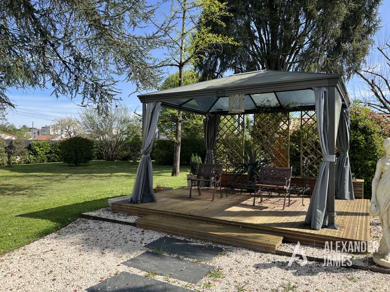 Maison Bergerac - 4 chambres - 205m²