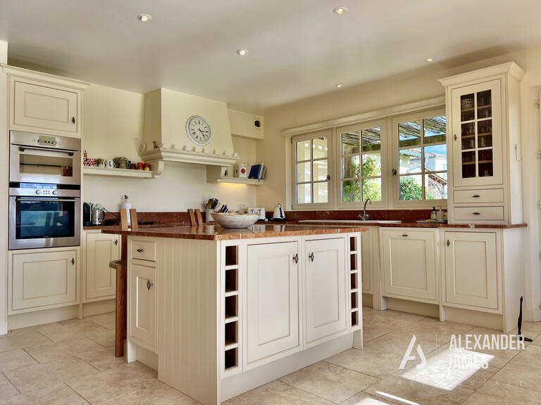 Maison Bergerac - 3 chambres - 211m²