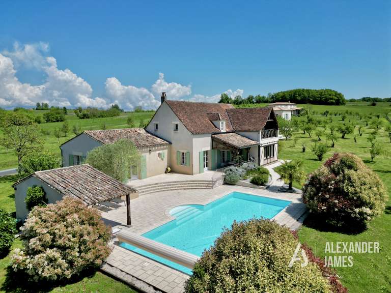 Maison Bergerac - 3 chambres - 211m²