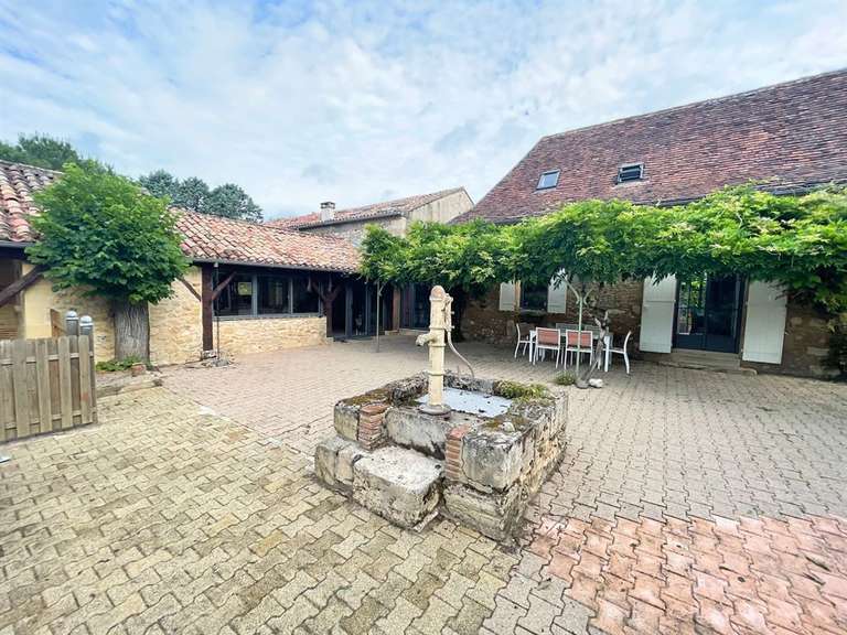 House Bergerac - 6 bedrooms - 300m²