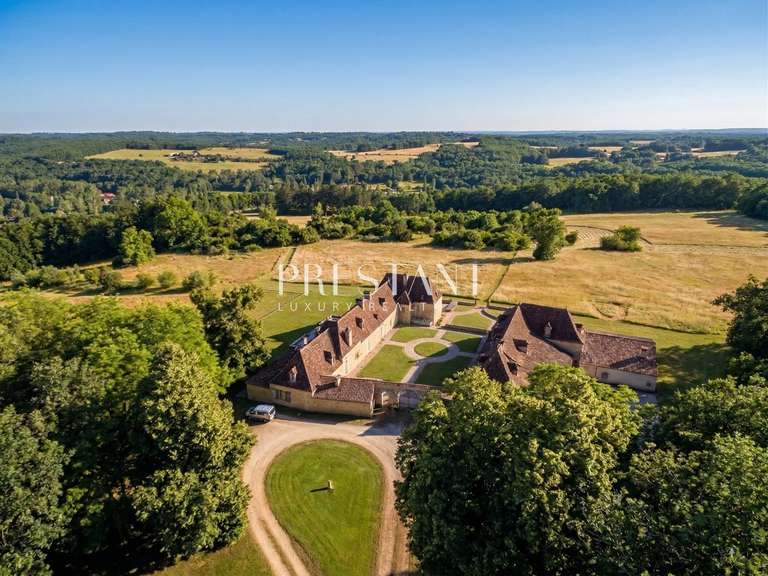 House Bergerac - 10 bedrooms - 878m²