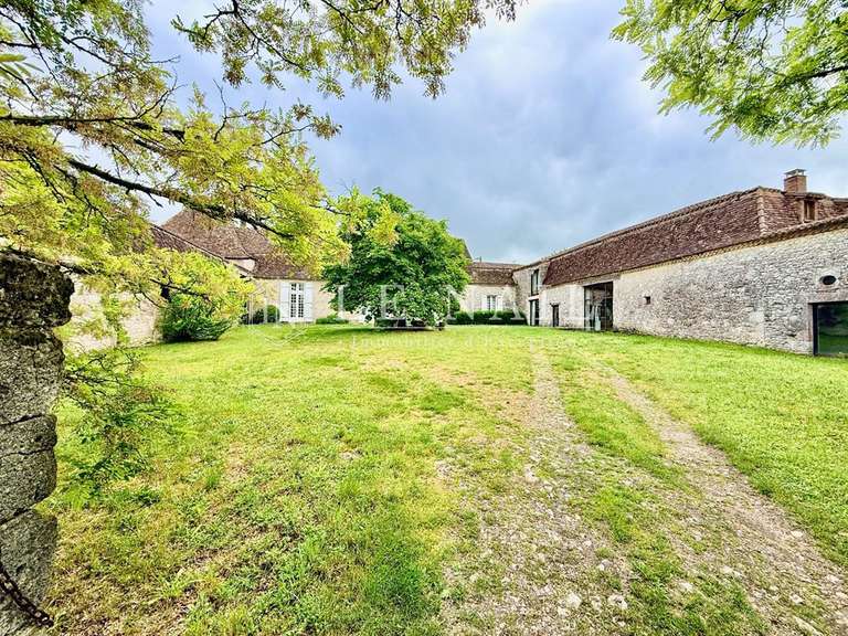 Maison Bergerac - 5 chambres - 360m²