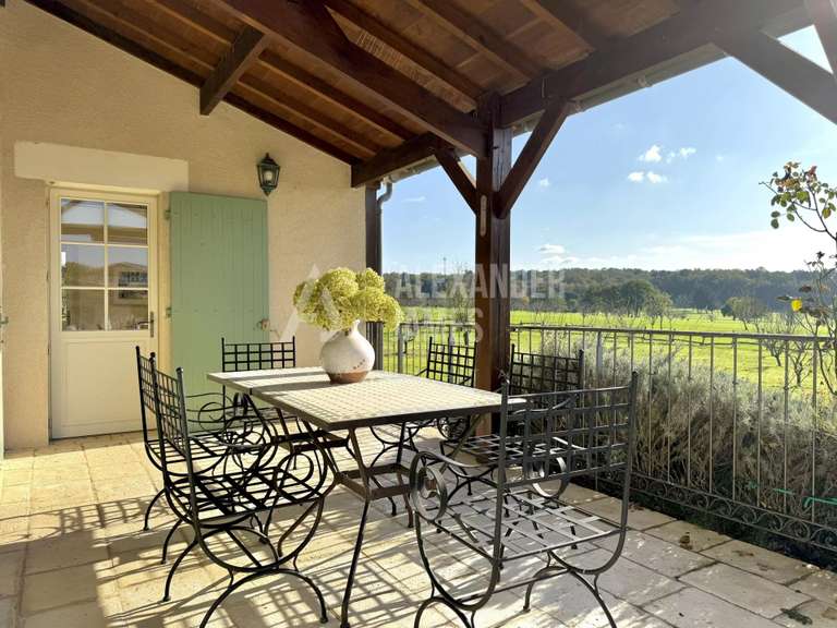 Maison Bergerac - 3 chambres - 211m²