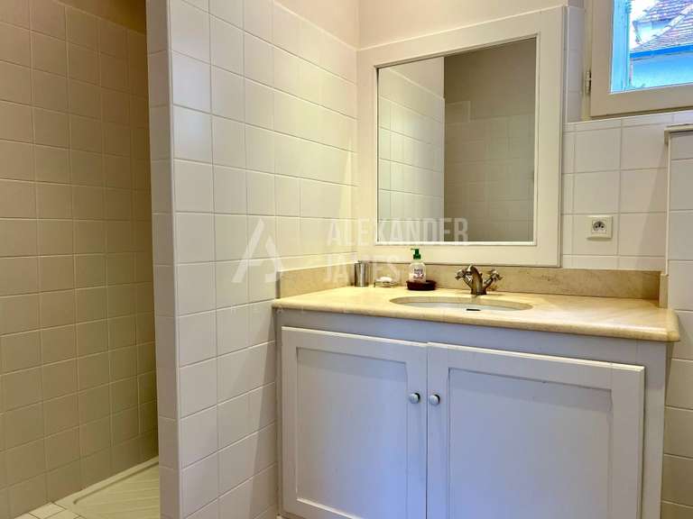 Maison Bergerac - 3 chambres - 211m²