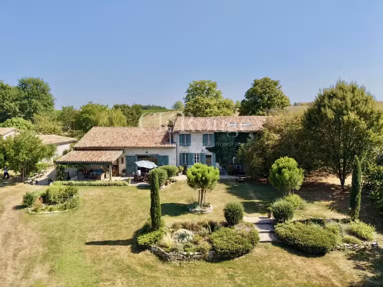 Maison Bergerac - 7 chambres - 274m²