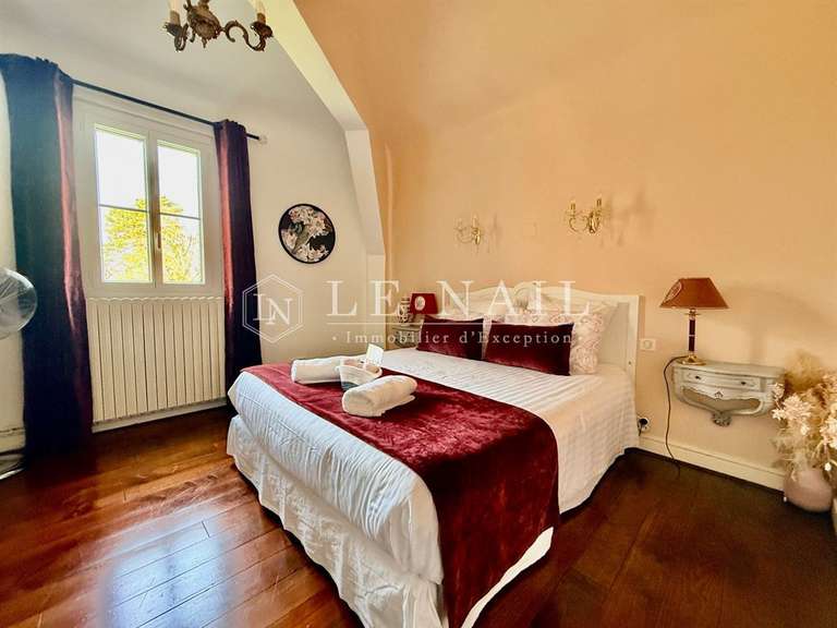 Manor Bergerac - 5 bedrooms - 340m²