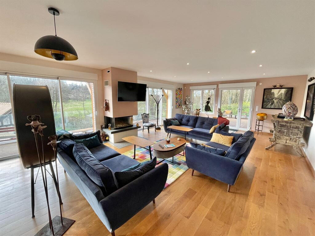 House Bernay