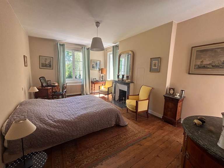Maison Bernay - 9 chambres - 600m²