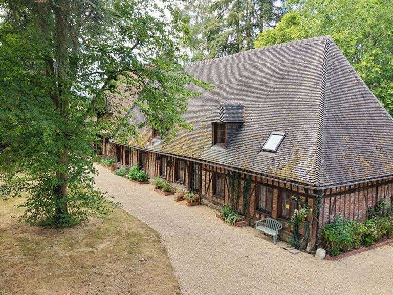 Maison Bernay