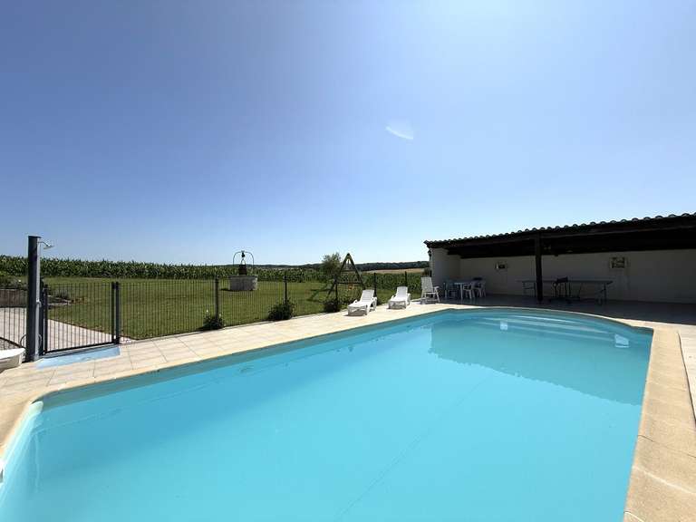 House Berneuil - 8 bedrooms - 314m²