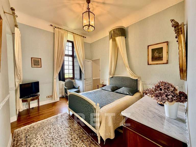 Château Bernières-sur-Mer - 10 chambres - 560m²