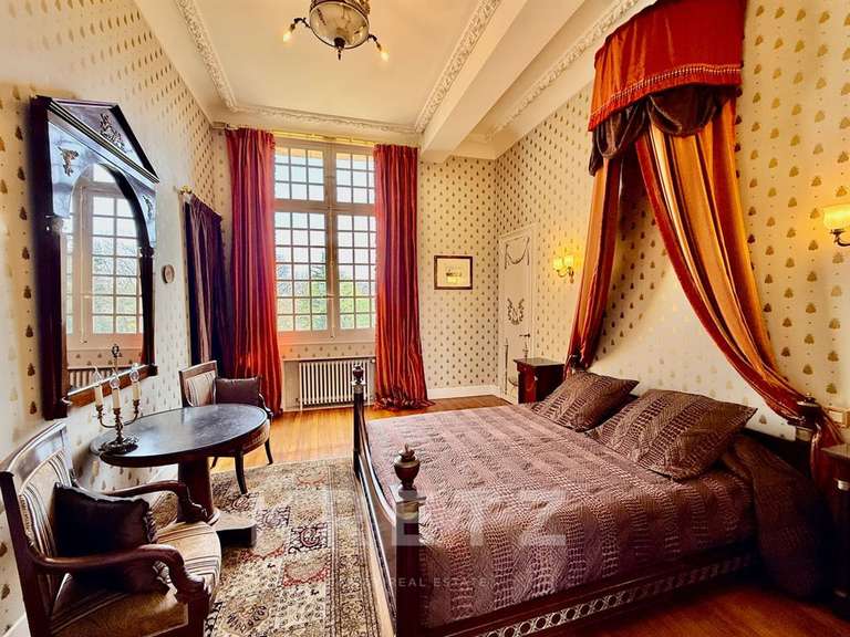 Château Bernières-sur-Mer - 10 chambres - 560m²