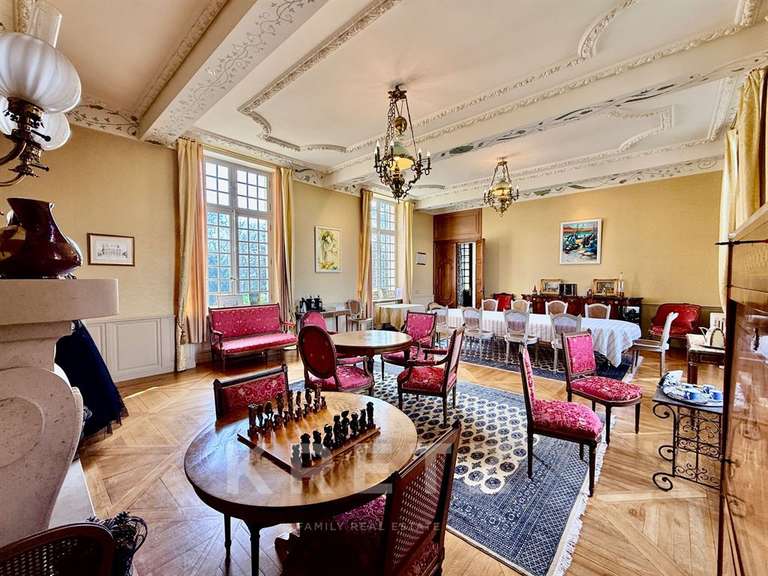 Château Bernières-sur-Mer - 10 chambres - 560m²
