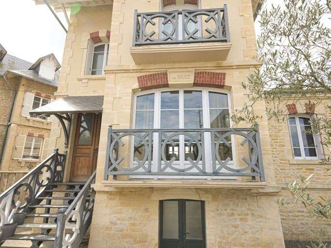 Maison Bernières-sur-Mer - 4 chambres - 196m²