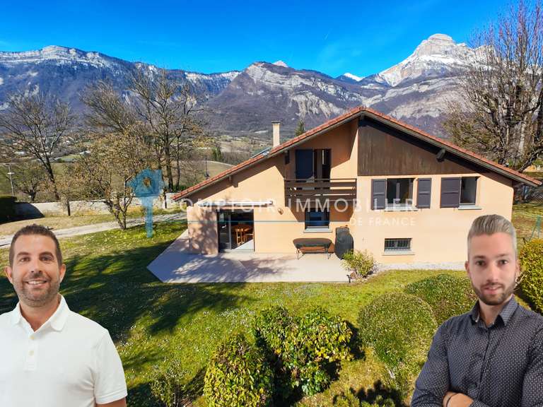 Maison Bernin - 5 chambres - 135m²