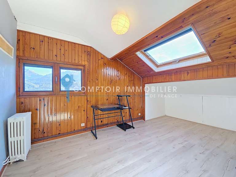 Maison Bernin - 5 chambres - 180m²