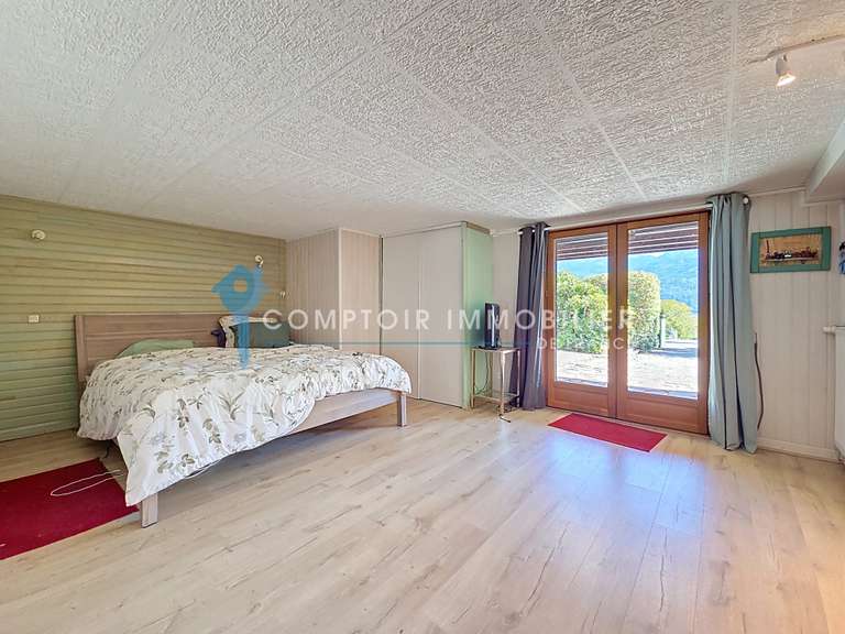 Maison Bernin - 5 chambres - 180m²