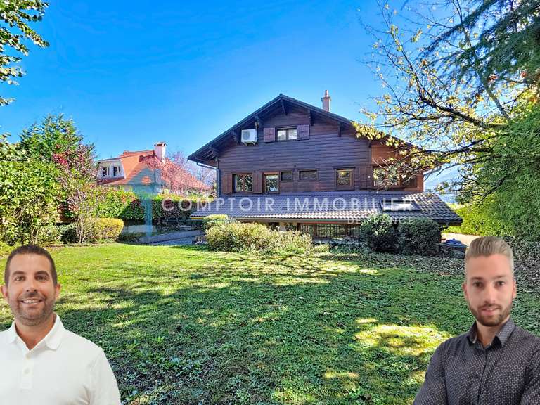 Maison Bernin - 5 chambres - 180m²