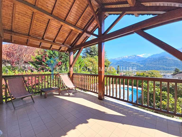 Maison Bernin - 5 chambres - 180m²