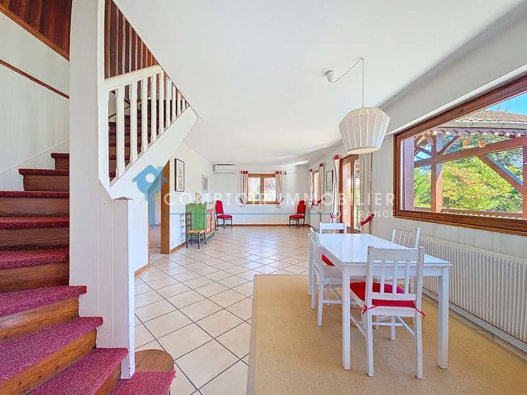Maison Bernin - 5 chambres - 180m²